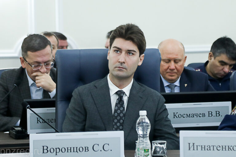Зампредом пензенского правительства стал чиновник, устроивший драку с таксистом