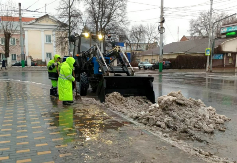 В Пензе ликвидируют последствия непогоды