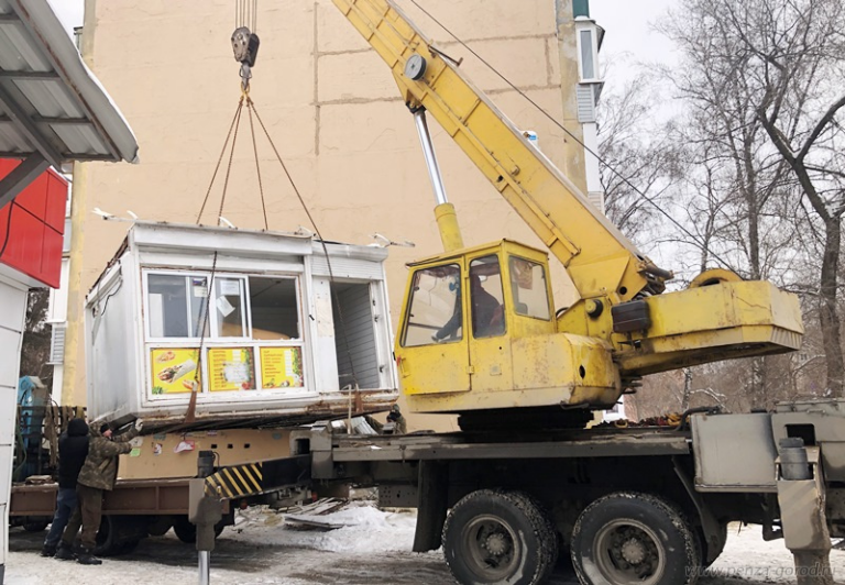 В Пензе демонтировали незаконный торговый объект
