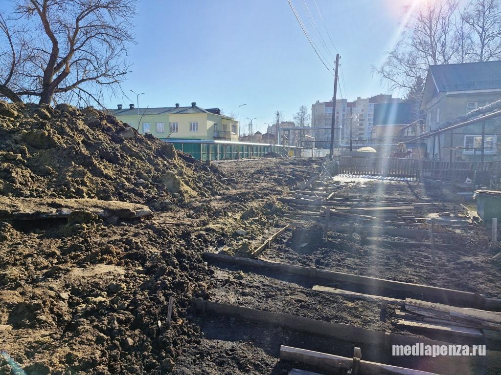 Жительница улицы Измайлова про АО «Пензгорстройзаказчик»: Они пришли, как на танках наехали Жительница улицы Измайлова про АО «Пензгорстройзаказчик»: Они пришли, как на танках наехали