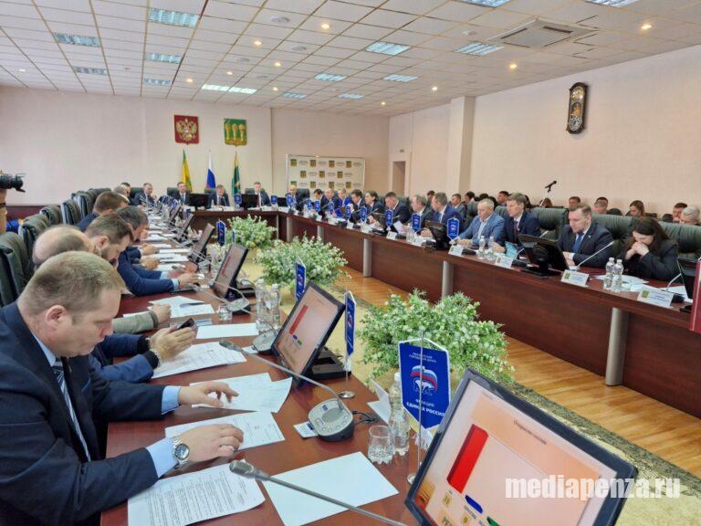 Гордума рассмотрела представление прокурора, но виновных не нашла