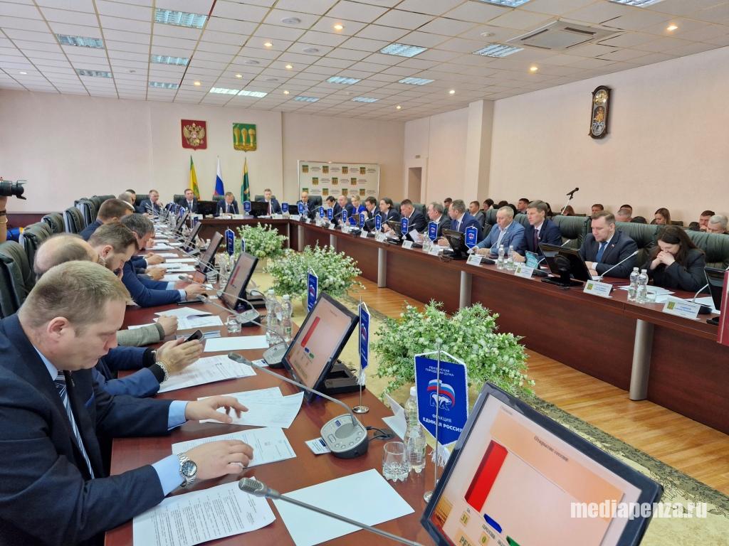 Гордума рассмотрела представление прокурора, но виновных не нашла Гордума рассмотрела представление прокурора, но виновных не нашла