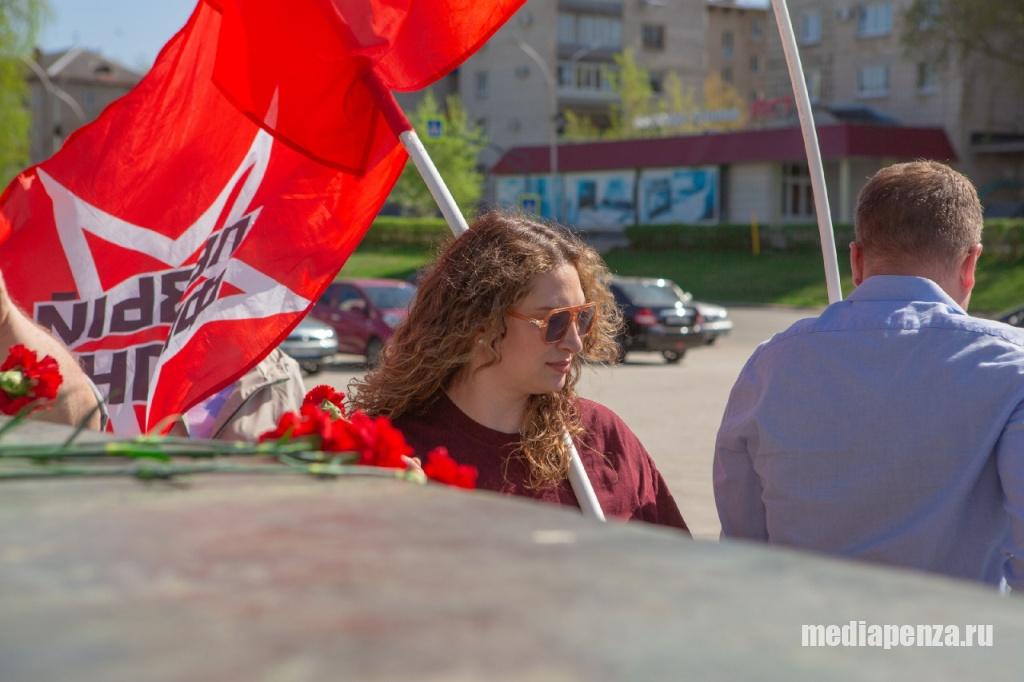 Коммунисты Заречного возложили цветы к памятнику В.И. Ленину Коммунисты Заречного возложили цветы к памятнику В.И. Ленину