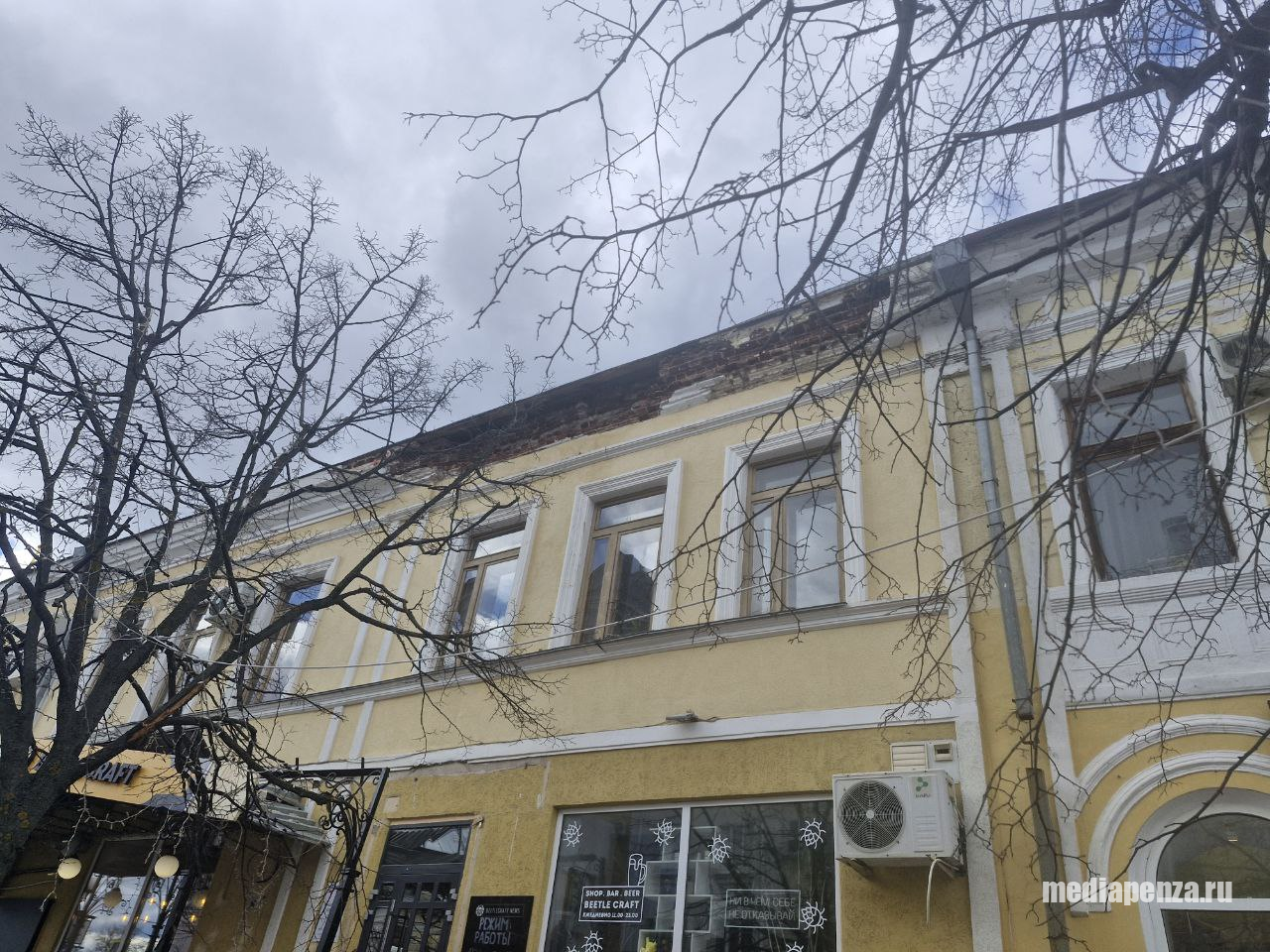 Министерство по охране памятников примет меры по факту обрушения карниза здания на улице Московской в Пензе Министерство по охране памятников примет меры по факту обрушения карниза здания на улице Московской в Пензе