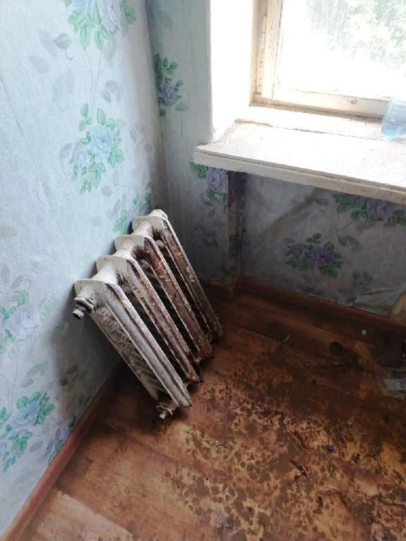 Прокуратура увидела разруху и мусор в муниципальных квартирах
