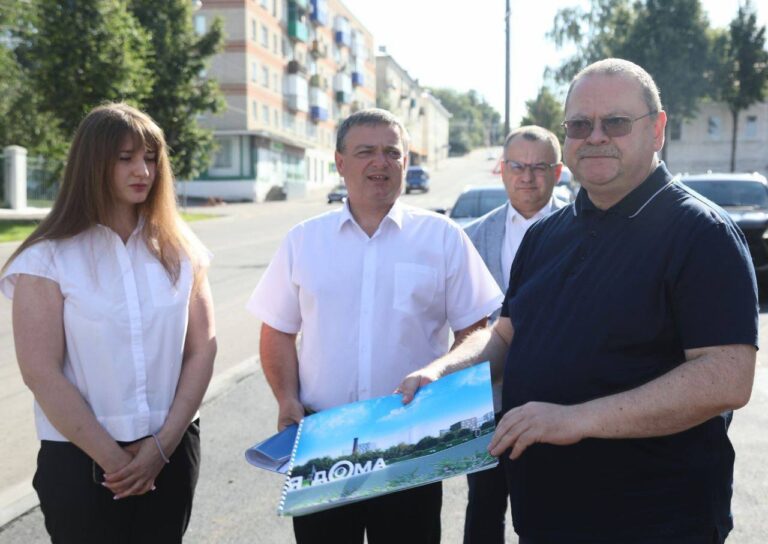 Губернатор Олег Мельниченко оценил благоустройство Сердобска