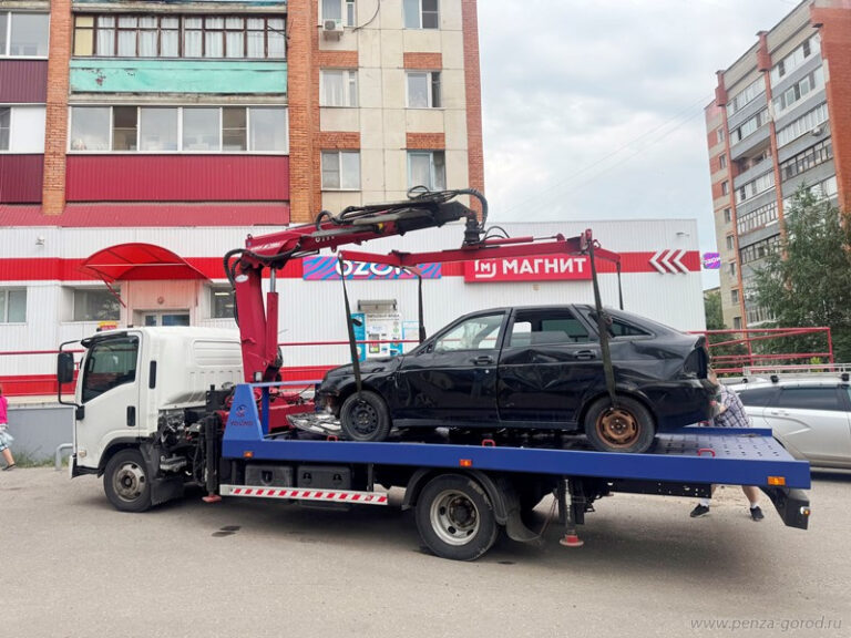 В Пензе эвакуировали очередной брошенный автомобиль