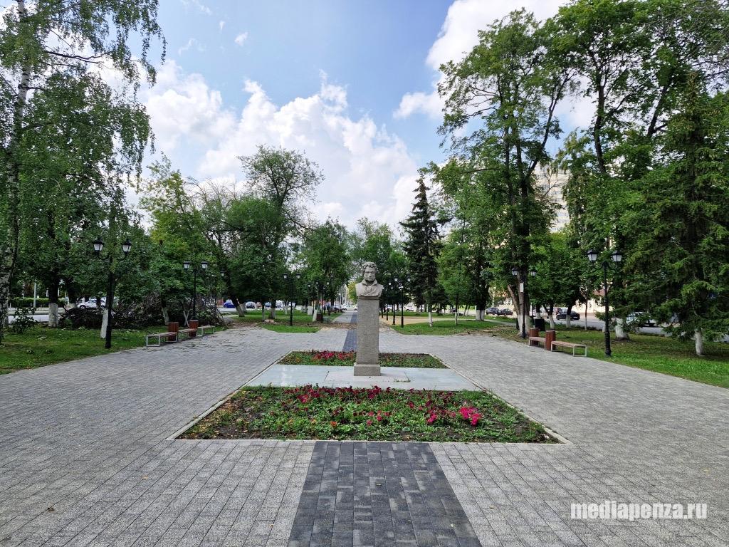 Предприниматель Алина Есебуа: «Мы приложим все усилия для спасения сквера А.С. Пушкина»