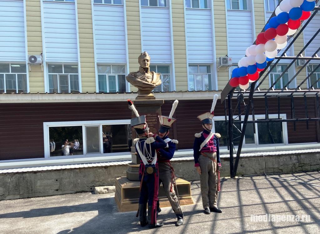 «Нас о...али». Один из инициаторов установки бюста Александра I прокомментировал расследование МедиаПензы