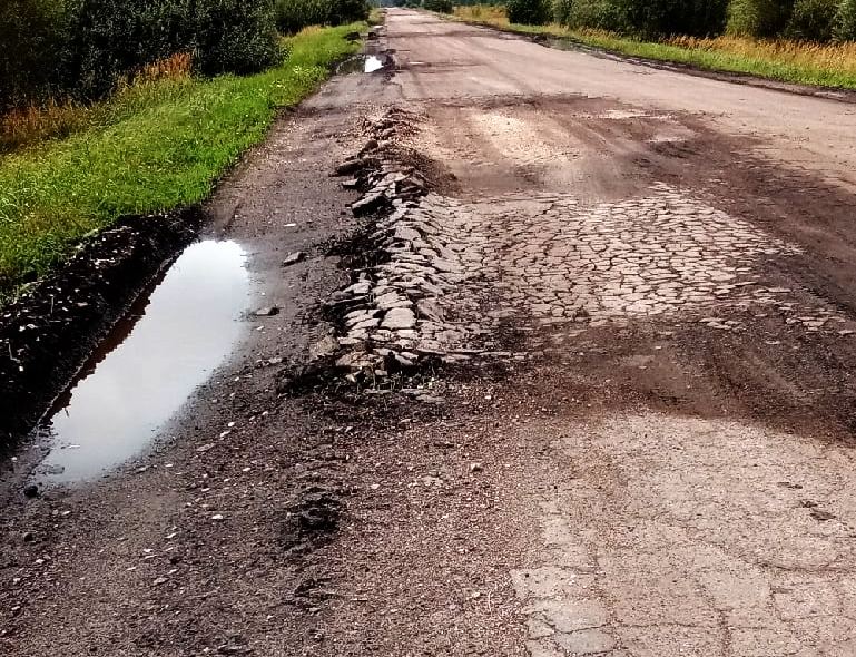 В Колышлейском районе люди просят отремонтировать дорогу к монастырю