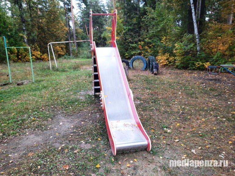 В Пензе детские площадки сдают на металлолом