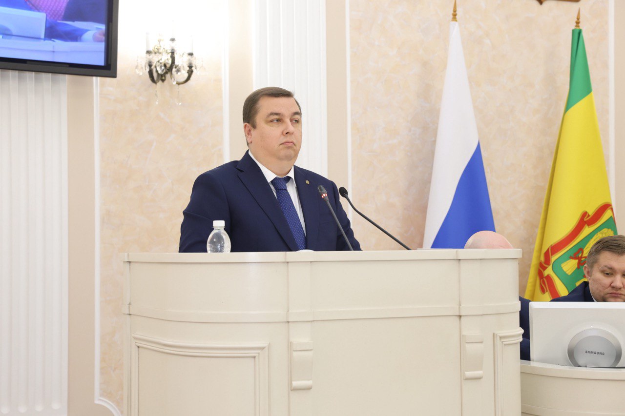 В пензенском Заксобре приняли закон о запрете продажи вейпов и жидкостей к ним В пензенском Заксобре приняли закон о запрете продажи вейпов и жидкостей к ним