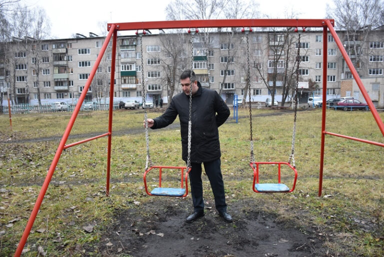 Новые игровые элементы на снесённых детских площадках в Пензе могут появиться в следующем году