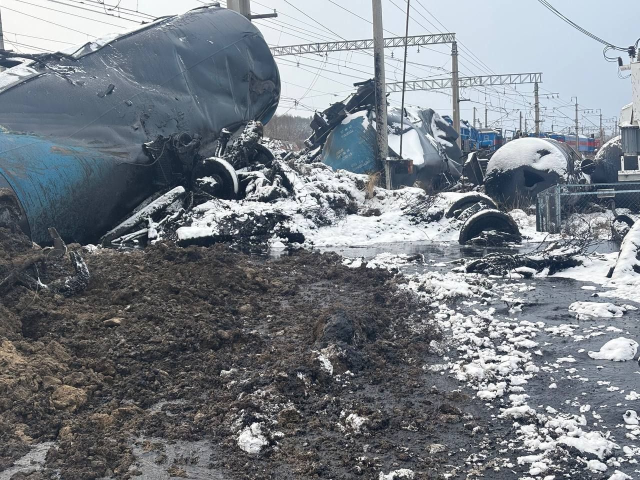 В Никольском районе завершилась самая опасная стадия ликвидации последствий ЧС из-за аварии с грузовым поездом В Никольском районе завершилась самая опасная стадия ликвидации последствий ЧС из-за аварии с грузовым поездом