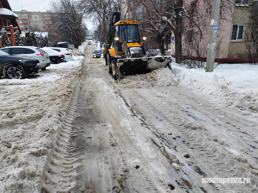 На улице Карпинского наконец-то привели в порядок дорогу к лицею № 29 На улице Карпинского наконец-то привели в порядок дорогу к лицею № 29