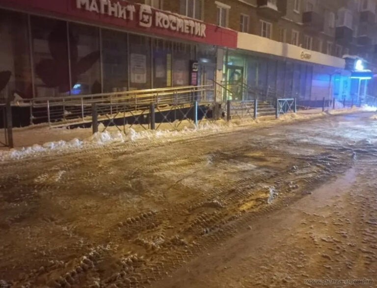 В Пензе проверили состояние территорий торговых объектов