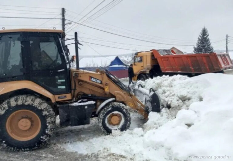 В Ленинском районе Пензы провели работы по благоустройству