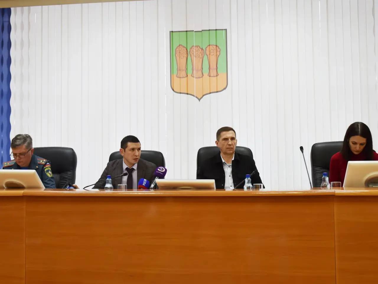 В мэрии Пензы обсудили подготовку к надвигающимся снегопадам В мэрии Пензы обсудили подготовку к надвигающимся снегопадам