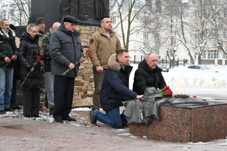 В Пензе почтили память десантников, погибших в Афганистане