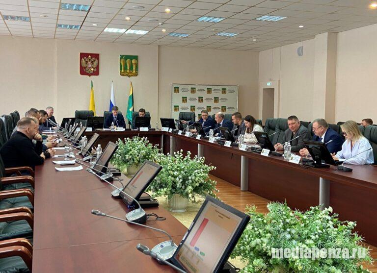Участки дали, а дороги не построили. В гордуме обсудили вопрос строительства дорог в Заре