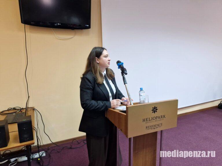 Депутат гордумы Елена Падалкина рассказала, что родственников погибших участников СВО побуждают заказывать похороны в «Спецбюро»