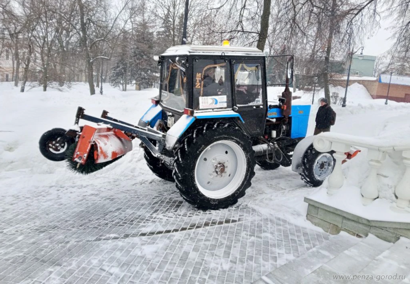 3700 кубометров снега вывезли с улиц Пензы за ночь 3700 кубометров снега вывезли с улиц Пензы за ночь