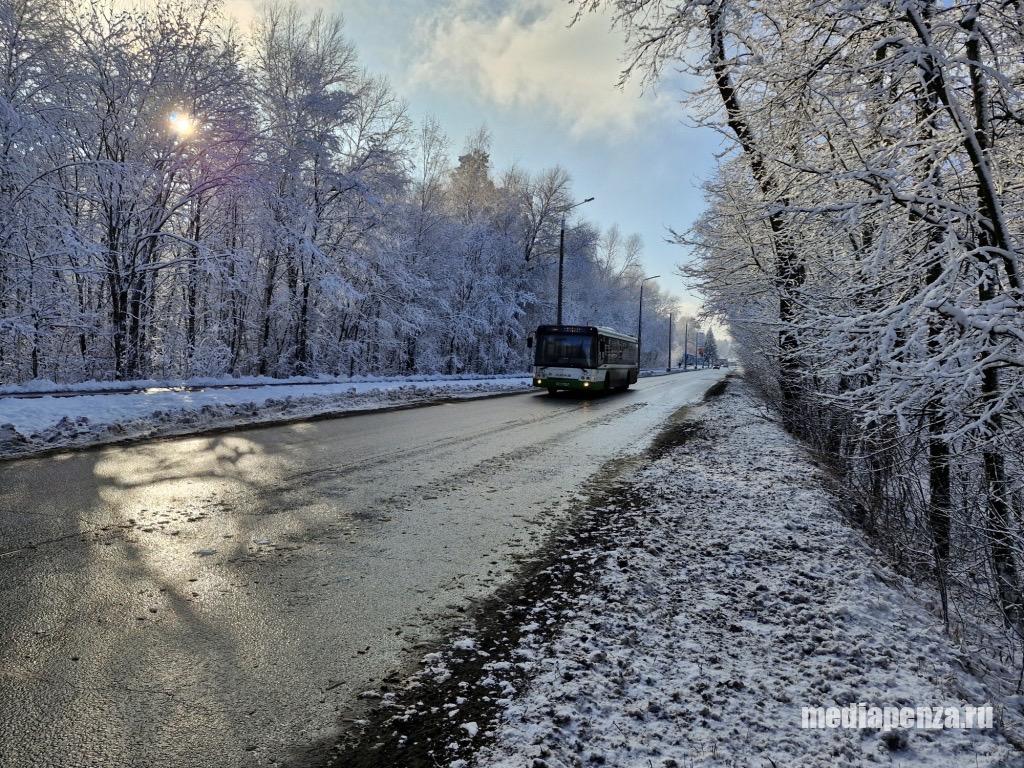 С понедельника жители Ахун и ГПЗ, работающие на ПО «Старт» в Заречном, могут добираться на работу на служебном автобусе С понедельника жители Ахун и ГПЗ, работающие на ПО «Старт» в Заречном, могут добираться на работу на служебном автобусе