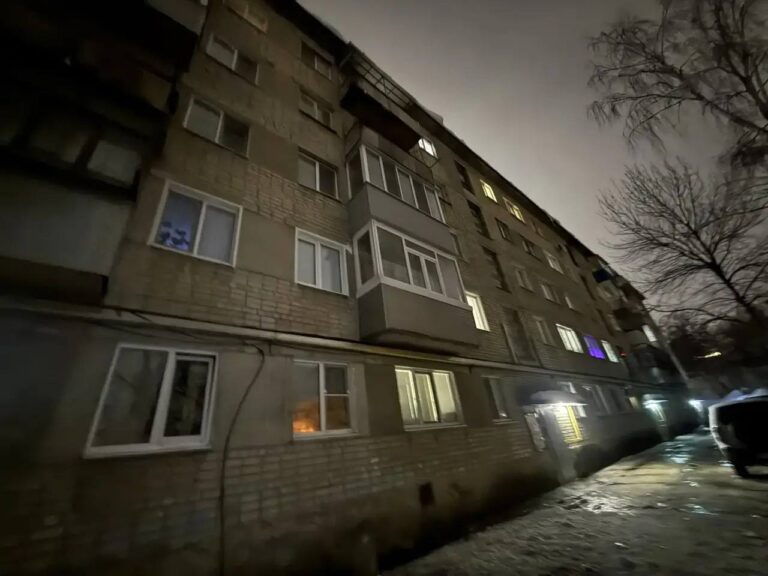 В Пензе возбудили уголовное дело из-за падения ледяной глыбы на женщину