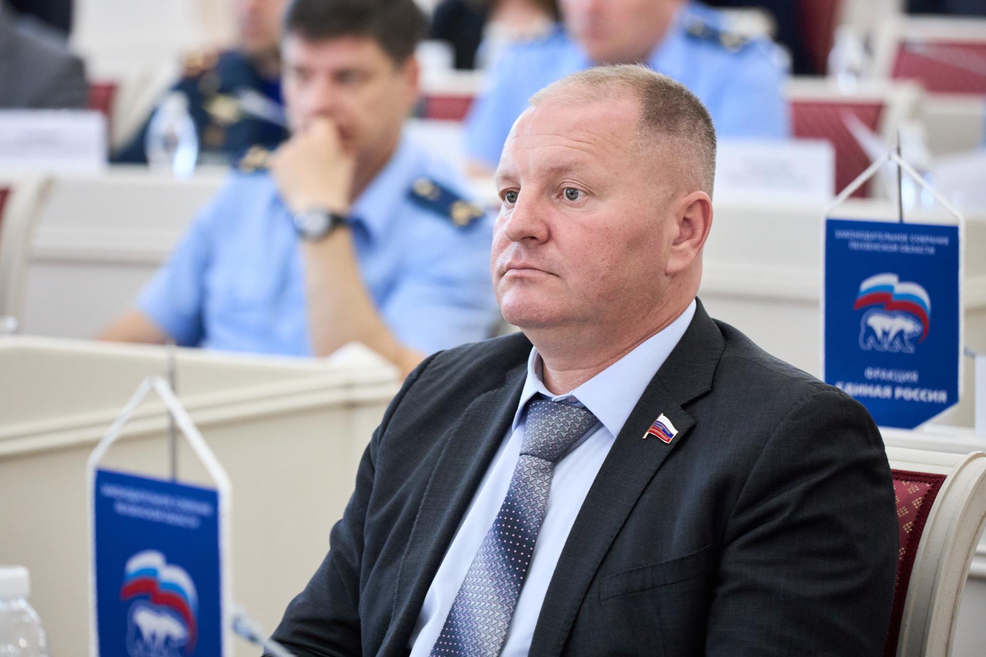 Снявши голову, по волосам не плачут или почему ранее судимый депутат Иван Николаев так печётся о своей репутации? Снявши голову, по волосам не плачут или почему ранее судимый депутат Иван Николаев так печётся о своей репутации?