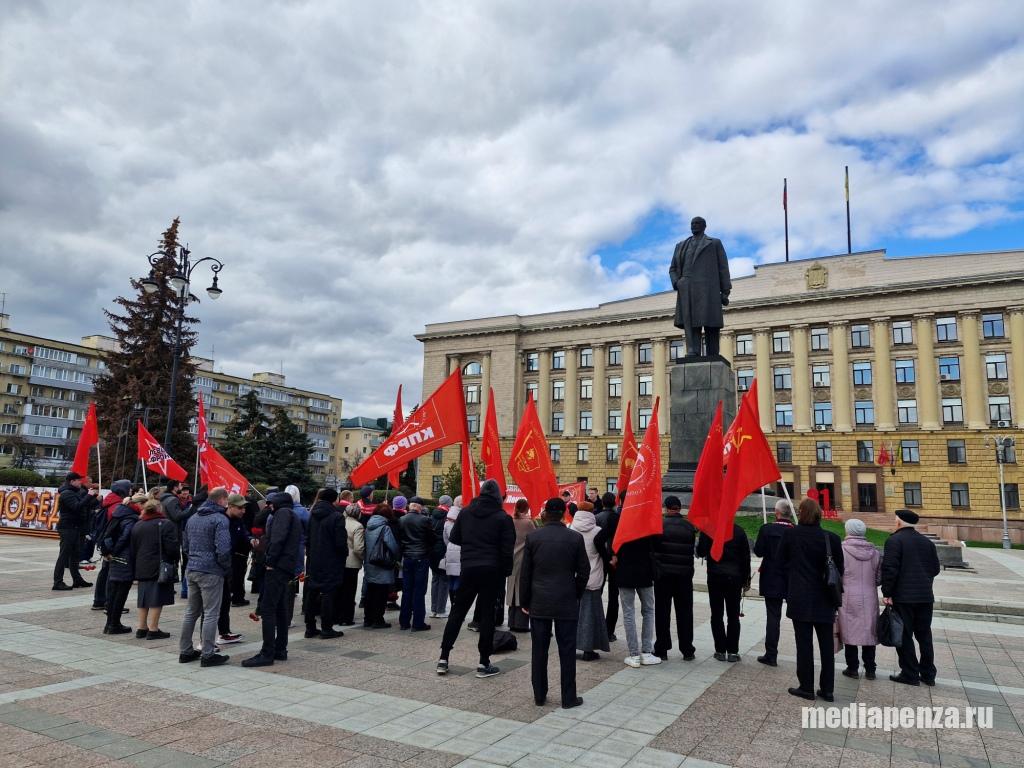 В Пензе отметили 156-ю годовщину со дня рождения В.И. Ленина