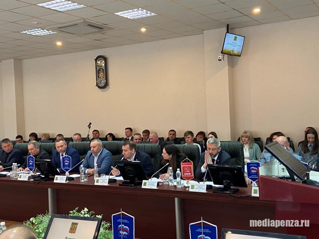 Депутат гордумы Елена Падалкина: «Из-за подготовки к экзаменам страдает учебный процесс» Депутат гордумы Елена Падалкина: «Из-за подготовки к экзаменам страдает учебный процесс»