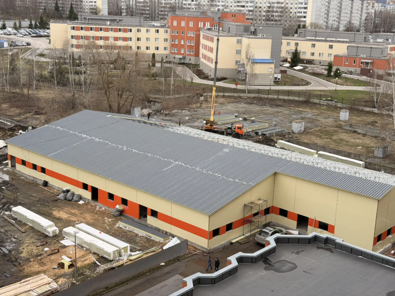 В больнице Захарьина завершен монтаж стеновых панелей приемно-диагностического отделения