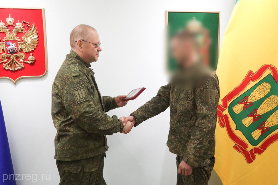 Губернатор Пензенской области встретился с пензенскими военными в Запорожской области Губернатор Пензенской области встретился с пензенскими военными в Запорожской области