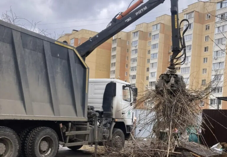 В Первомайском районе Пензы провели работы по благоустройству