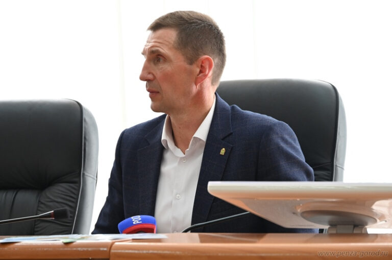 Мэр Пензы обратил внимание на крайне неудовлетворительное состояние ГСК