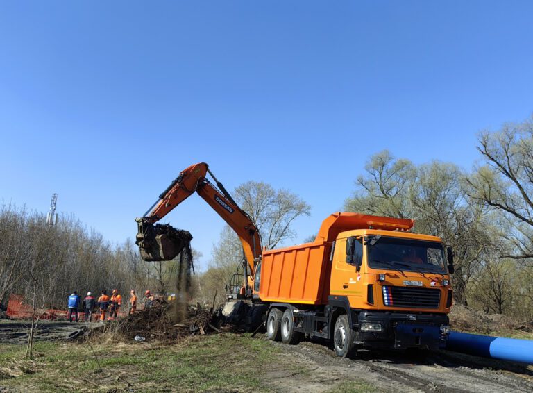 Возобновилось строительство водопровода от Терновки до улицы Измайлова