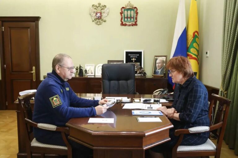 Уполномоченный по правам ребёнка Лариса Рябихина отчиталась губернатору о работе за 8 месяцев в должности