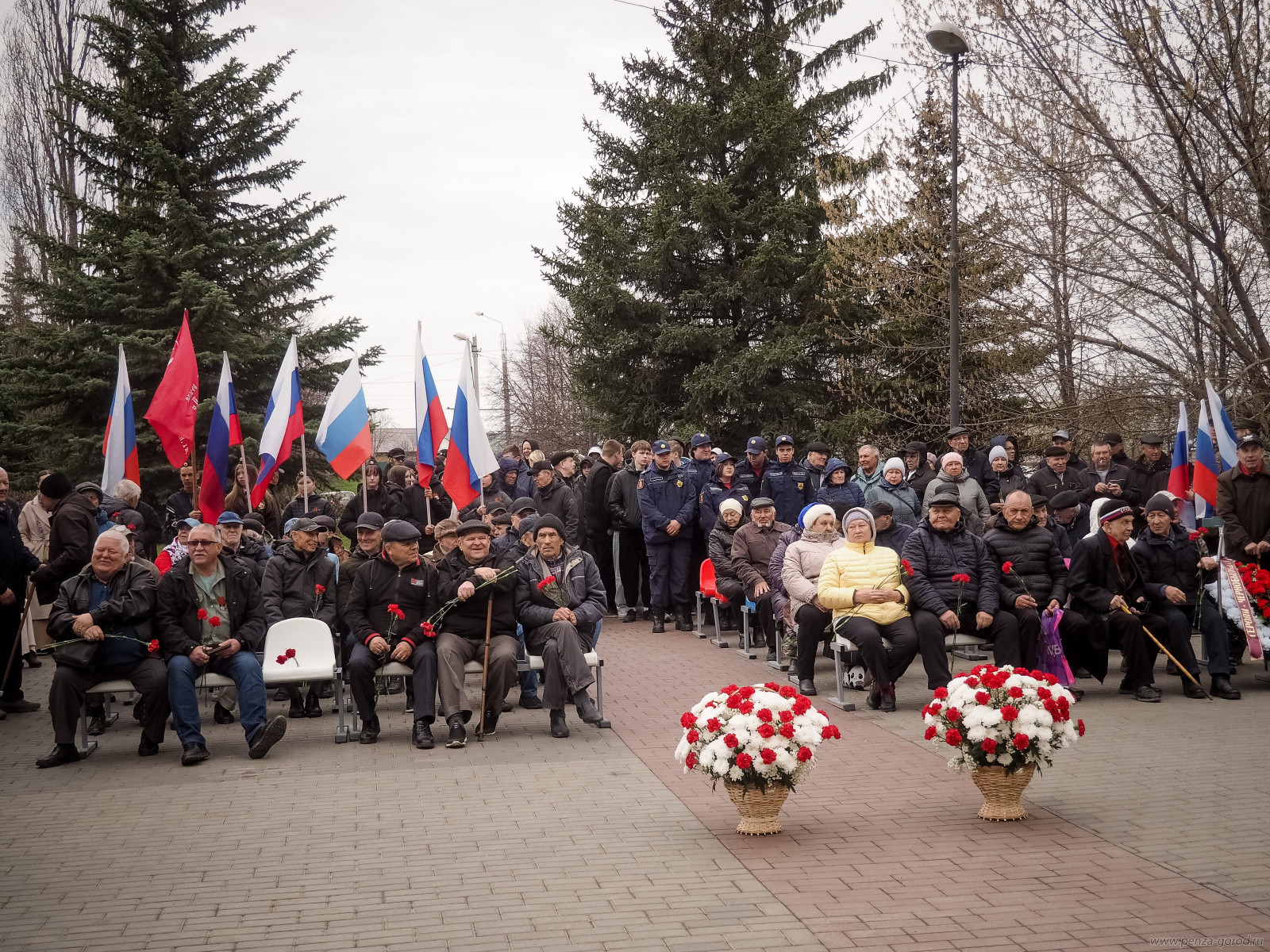 В Пензе почтили память жертв катастрофы на Чернобыльской АЭС В Пензе почтили память жертв катастрофы на Чернобыльской АЭС