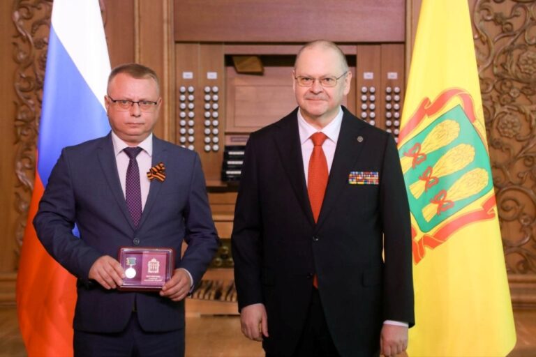 Лидер пензенских коммунистов Олег Шаляпин получил региональную награду