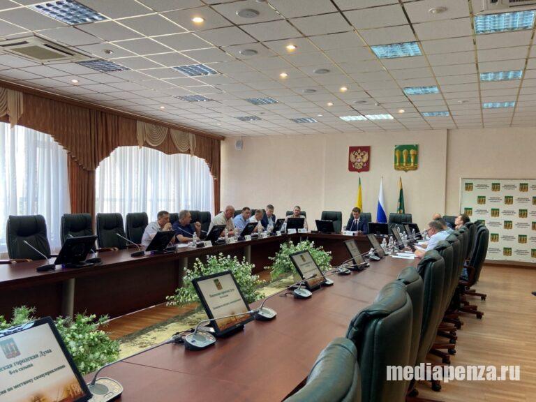Временно исполняющий полномочия председателя гордумы затруднился оценить работу своего предшественника