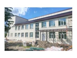 В Русском Камешкире ведётся ремонт здания районного ДК