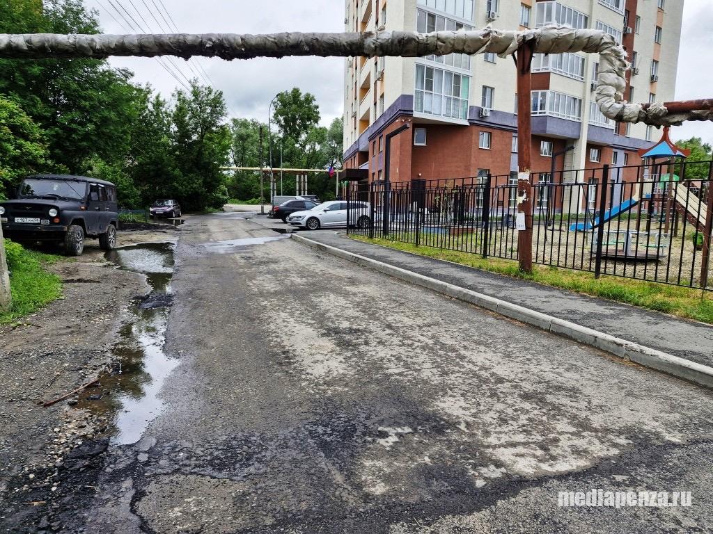 При поддержке депутата гордумы Елены Падалкиной продолжается благоустройство микрорайона Маяк