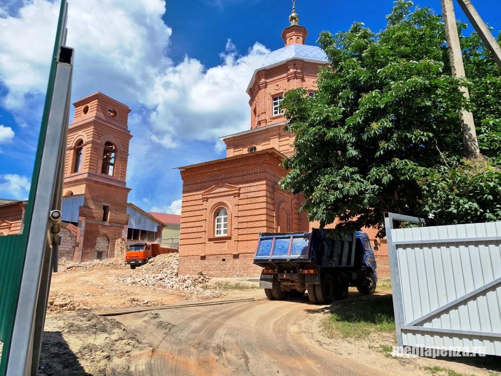 В Пензе в рамках реставрации снесли старинный храм XIX века