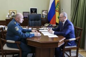 Олег Мельниченко обсудил с главой МЧС России работу служб в период ЧС