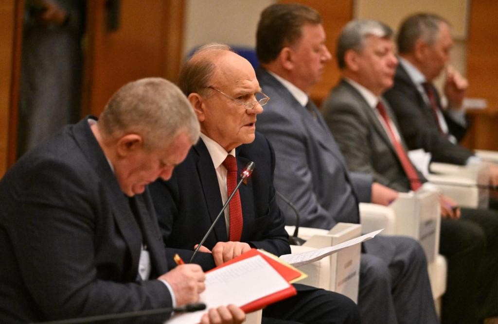 Мнение лидера КПРФ: «Замалчивание системных проблем опасно для существования страны» Мнение лидера КПРФ: «Замалчивание системных проблем опасно для существования страны»