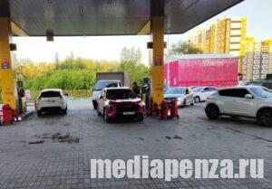 Очереди на АЗС в Пензе стали уменьшаться, но цены на топливо расти