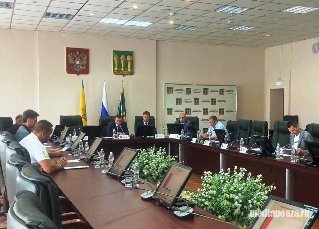 Руководитель фракции «Единая Россия» в Пензенской гордуме предложил снести здание магазина «Лемана ПРО»