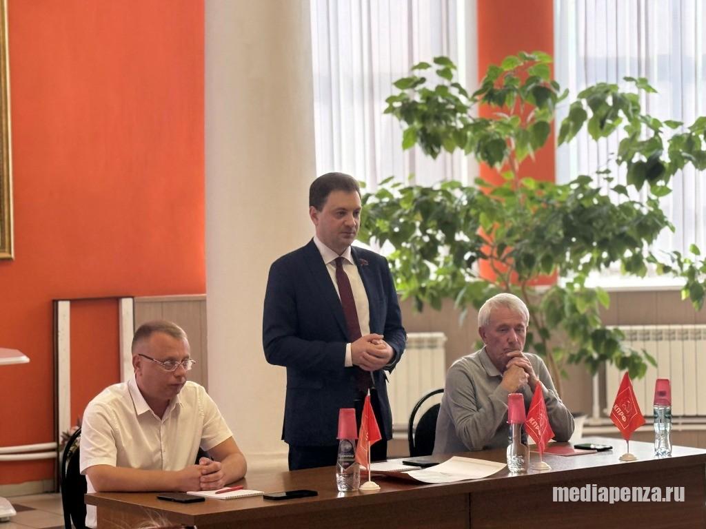Депутат Госдумы Георгий Камнев: «За время СВО количество долларовых миллиардеров в России выросло в два раза» Депутат Госдумы Георгий Камнев: «За время СВО количество долларовых миллиардеров в России выросло в два раза»