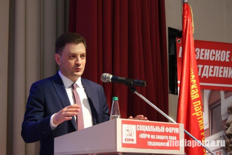Депутат Госдумы от Пензенской области Георгий Камнев призвал ввести в России шестичасовой рабочий день