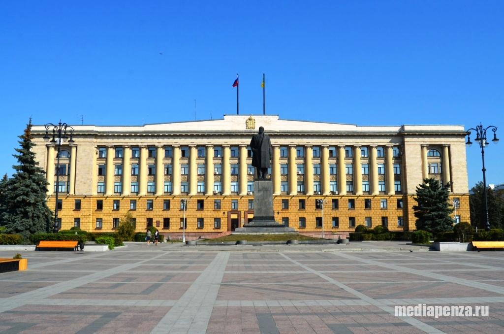 Губернатор Пензенской области поставил задачу отразить угрозы в День знаний и день выборов
